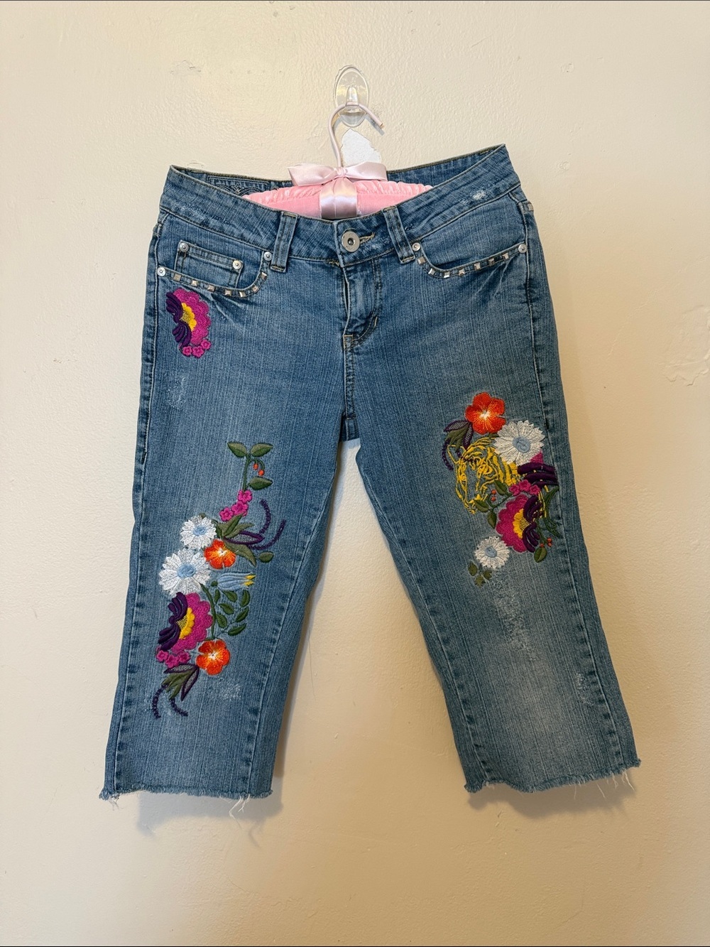 Embroidered Denim Bermuda Shorts - Blue